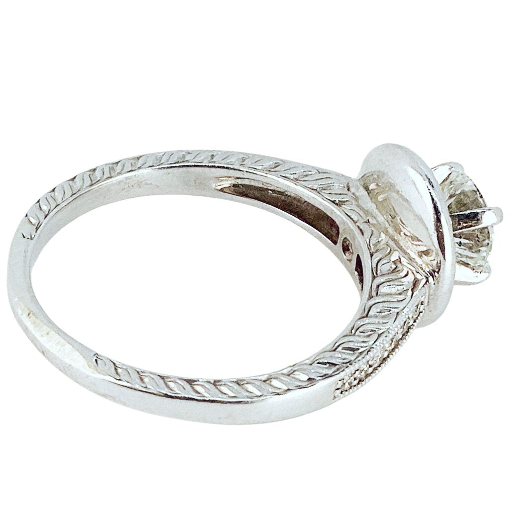 Diamond Ring Set w. 0.75 Carat Stone Mounted in 14k w. Small Diamond Shoulders