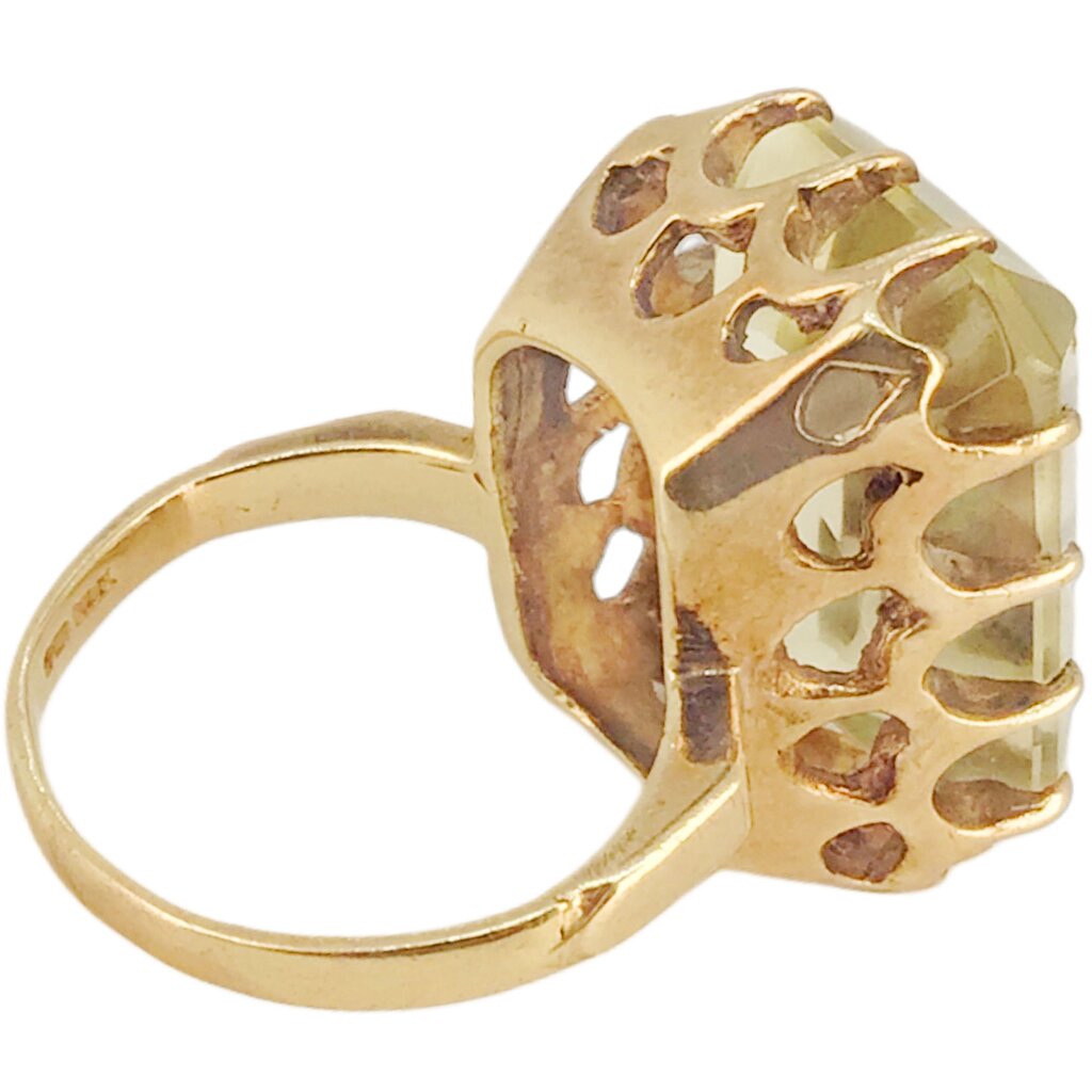 Quartz Ring Mounted in 10Kt