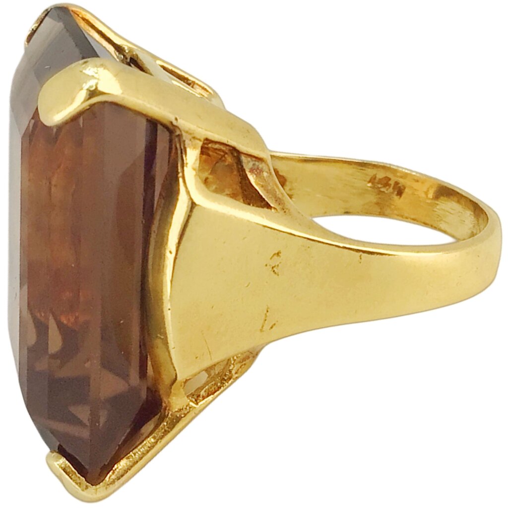 Smoky Quartz Ring Mounted in 14Kt