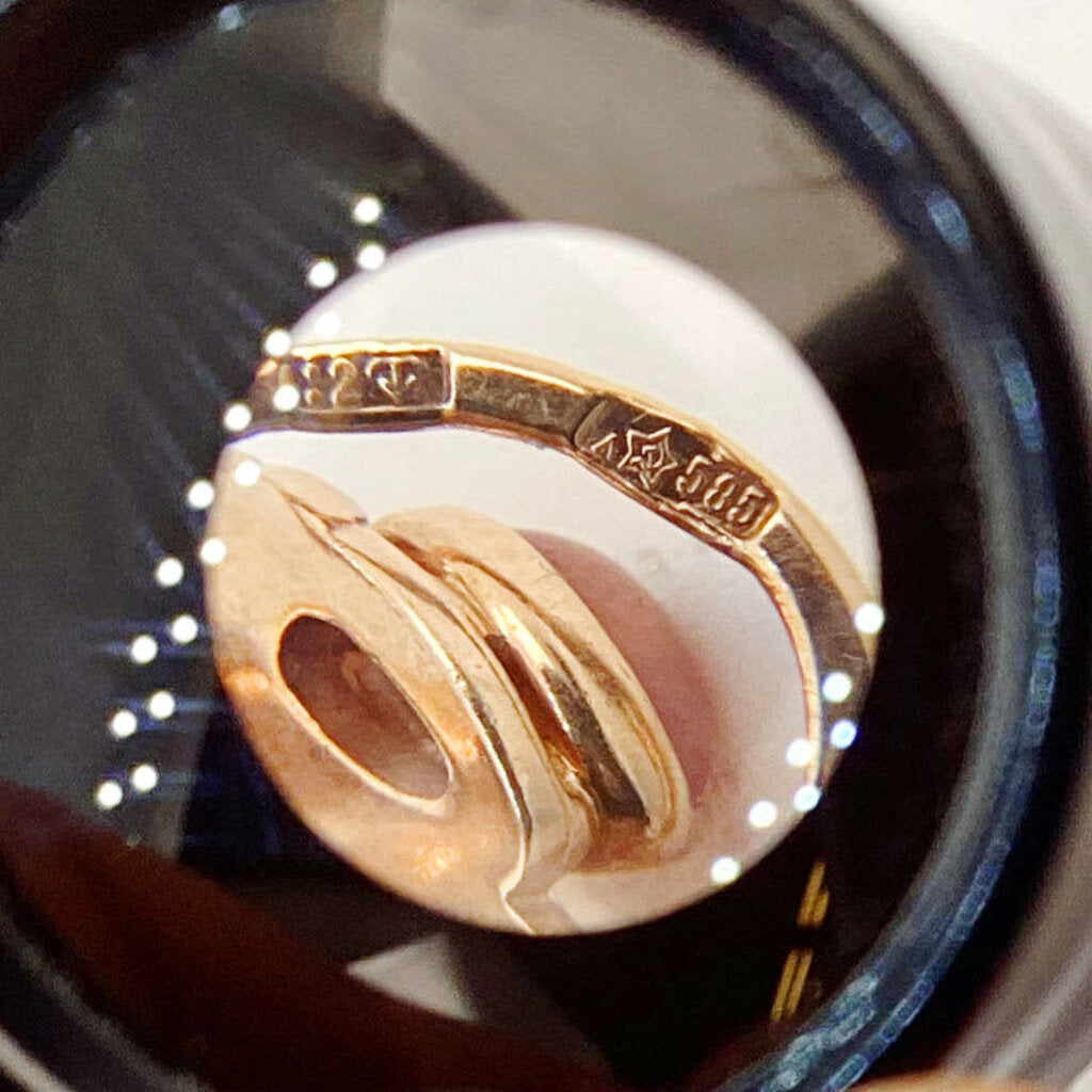 Vintage 14K Gold & Carnelian Earrings