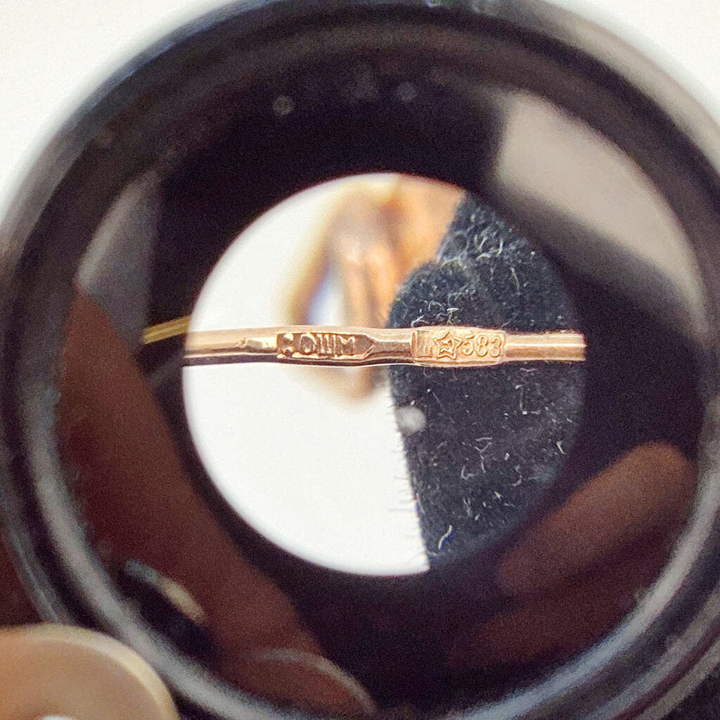 Vintage 14Kt Gold Filigree Heart Earrings