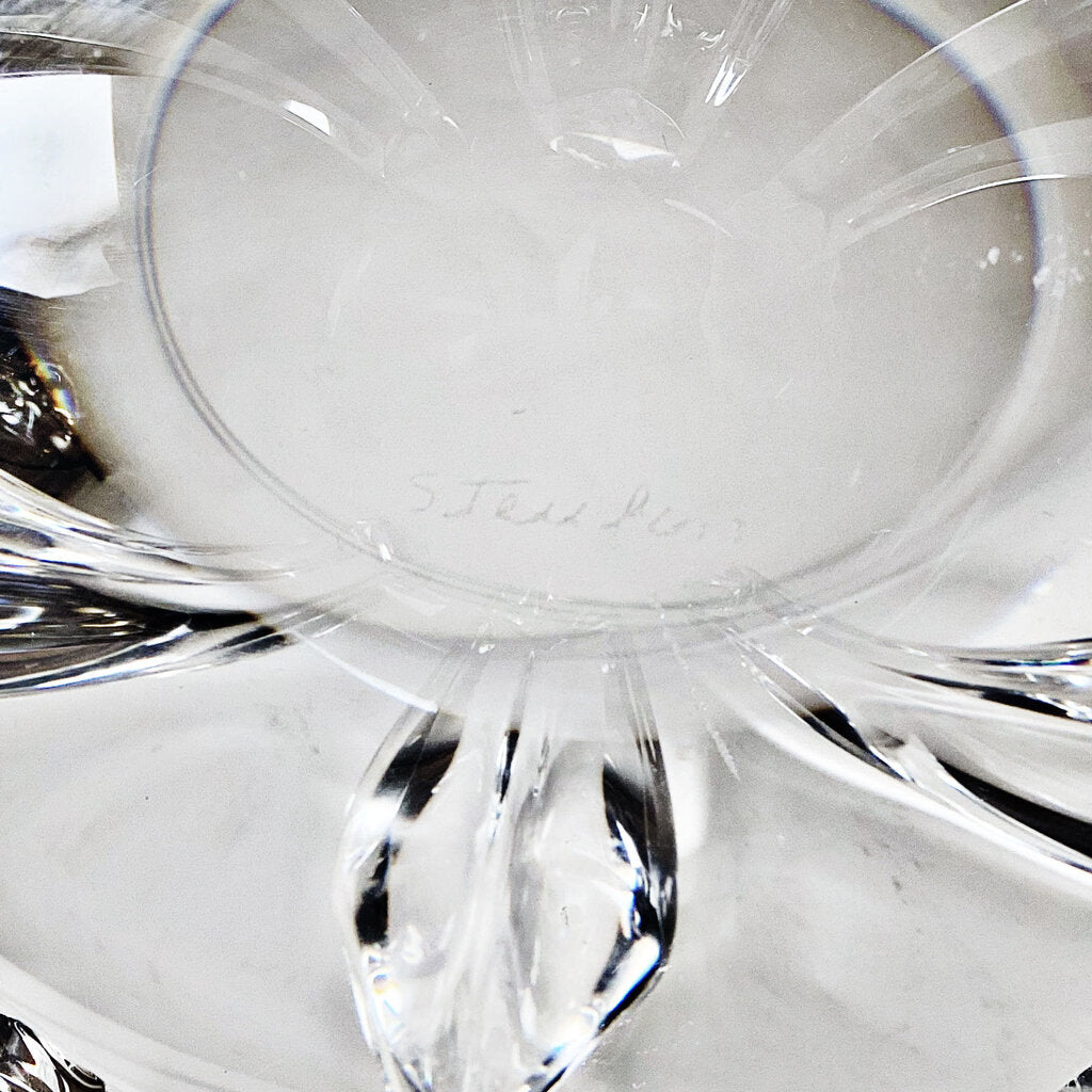 Steuben "Trillium" Art Glass Bowl