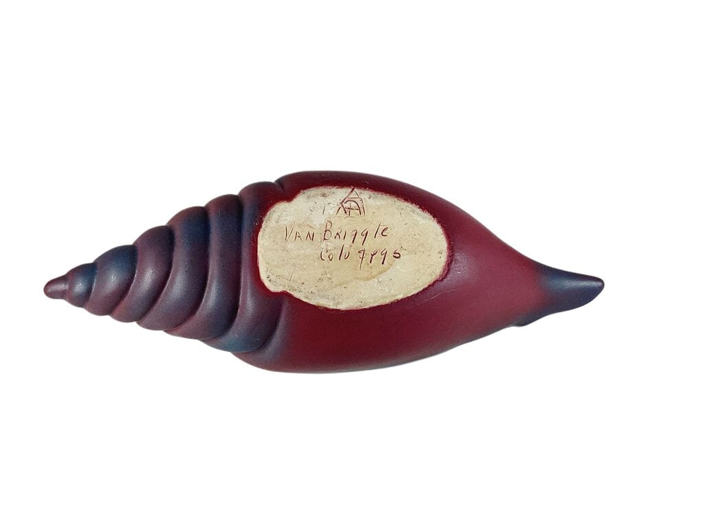 Vintrage Van Brittle Mulberry Shell Pot