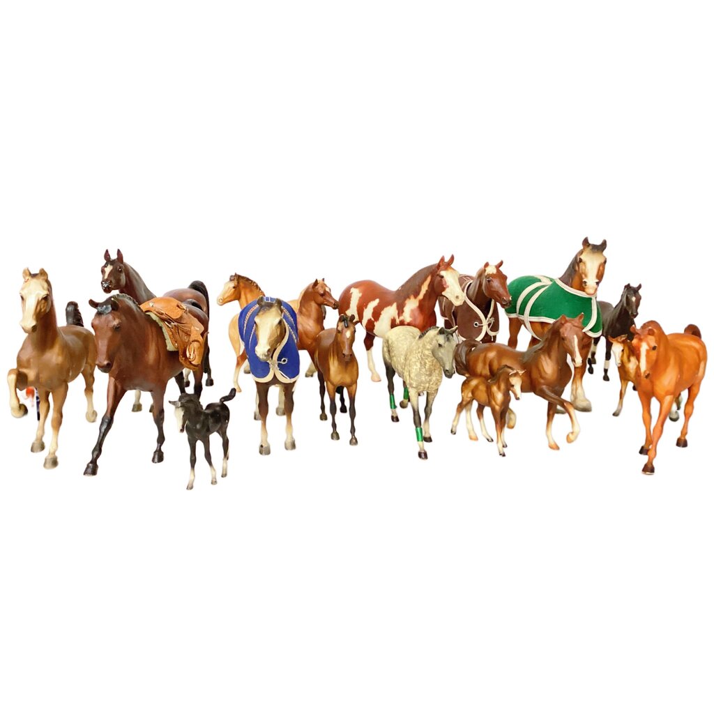 Herd of Vintage Breyer Horses (17)