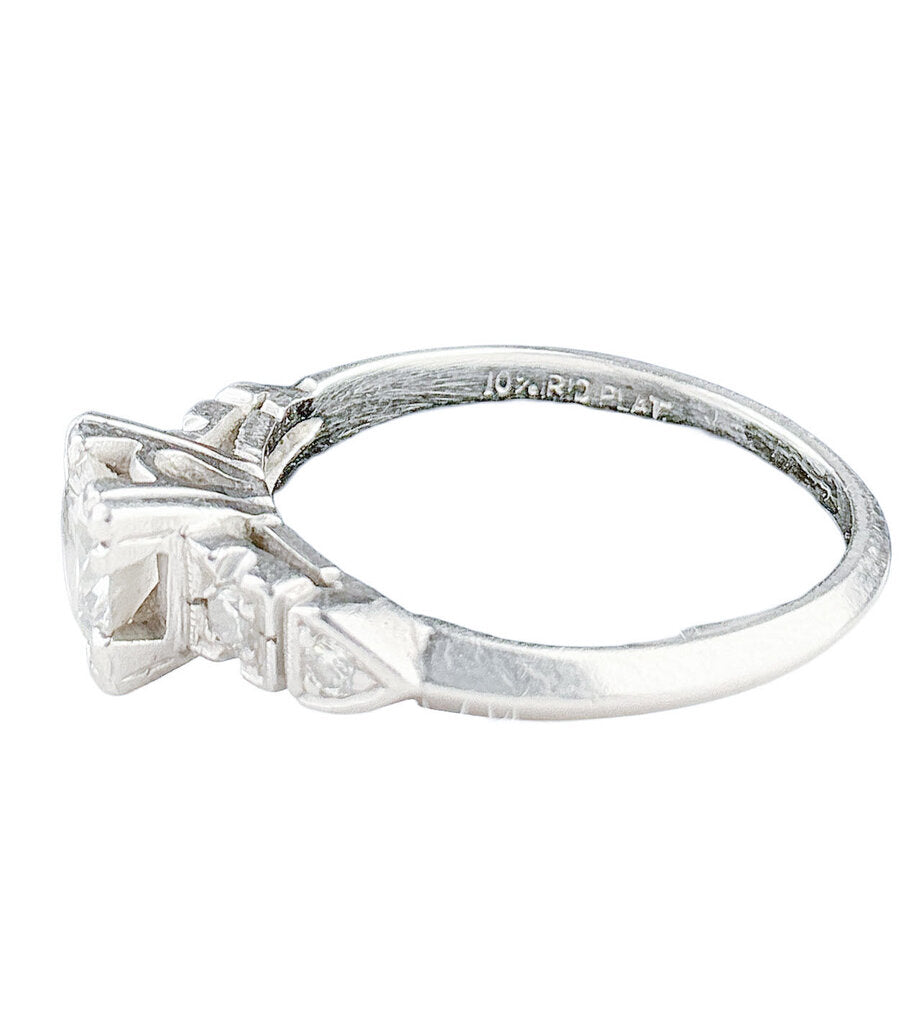 Art Deco Platinum Diamond Engagement Ring. Ctr 0.40-0.44ct S12/H. 4.41g.