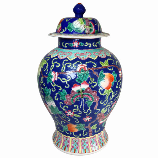 Chinese Enamel-Painted Porcelain Jar