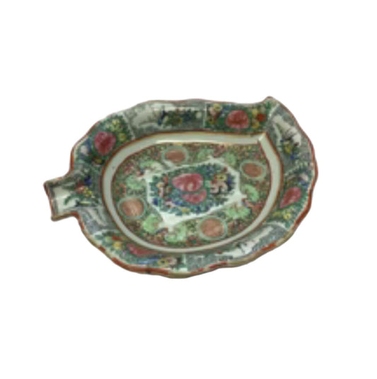 Early 20th c. Chinese Export Famille Rose Leaf Dish