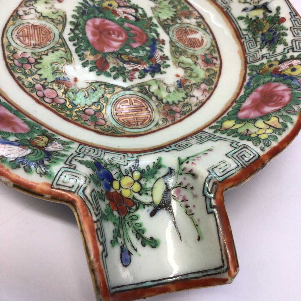 Early 20th c. Chinese Export Famille Rose Leaf Dish