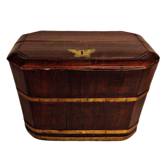 Grain Bucket with Butterfly Latch