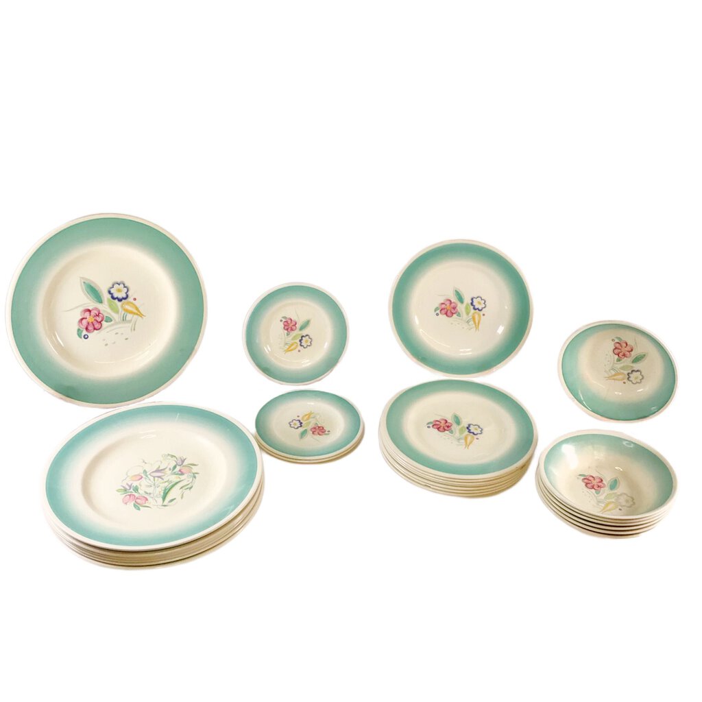 25 pc. Susie Cooper Nosegay Plates and Bowls