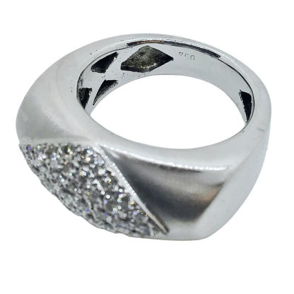 18Kt WG & Diamond Rectangle Head Ring