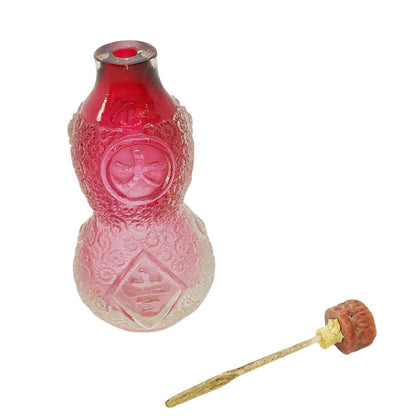 Chinese gourd shaped Peking Glass Snuff Bottle