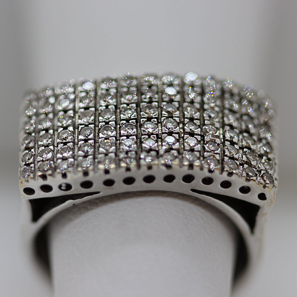 18Kt White Gold Pave Diamond Ring