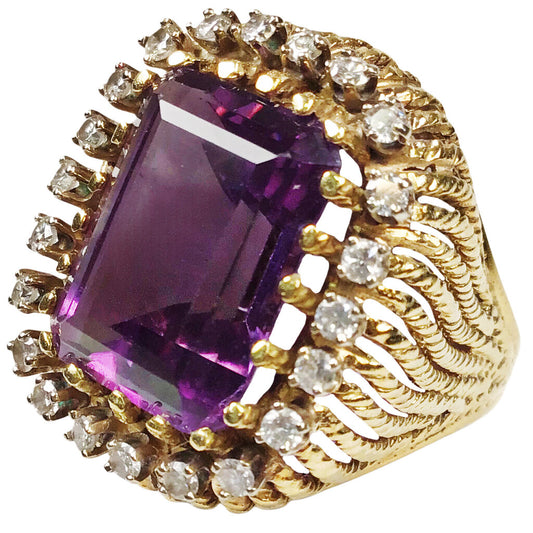 Emerald Cut Amethyst & Diamond Ring in 18Kt (Tested) Gold