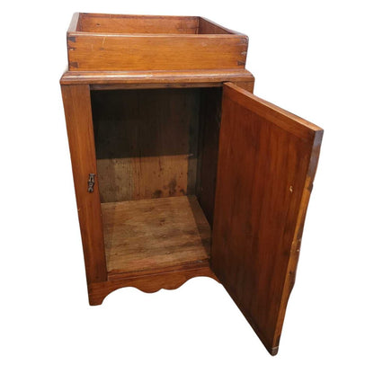 19th c. Rustic American Pine Cabinet & Dry Sink