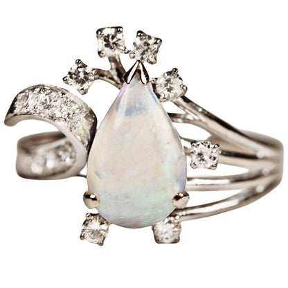 Pear Shaped Opal Ring w. Diamonds in 14Kt White Gold