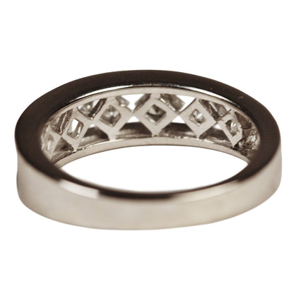 Diamond Ring in 14Kt White Gold