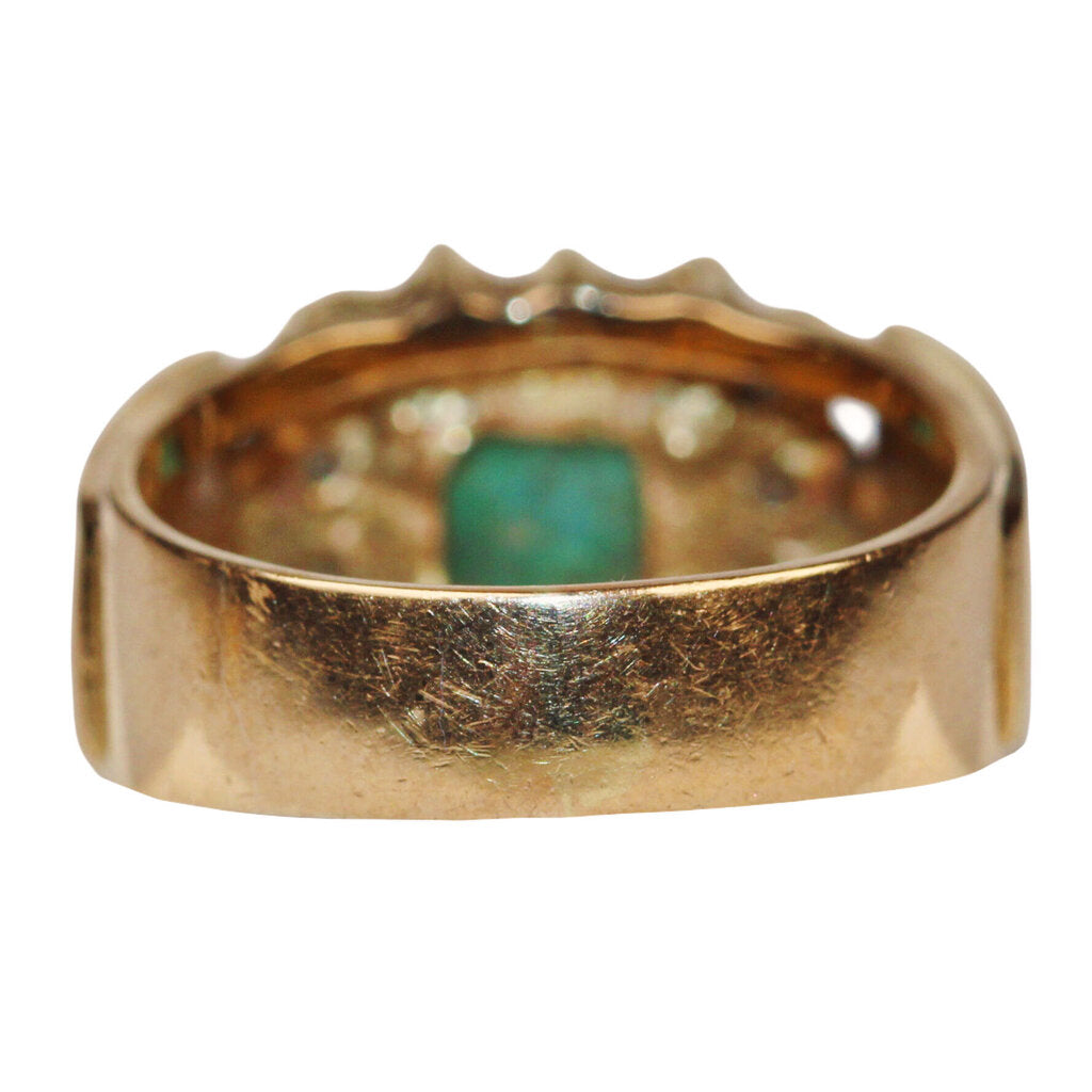 Vintage Emerald $ Diamond Ring in 18Kt Gold