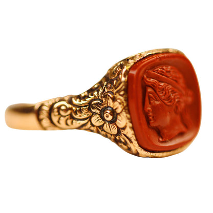 Antique 18Kt Gold Ring w. Carnelian High Relief Profile of a Classical Bust