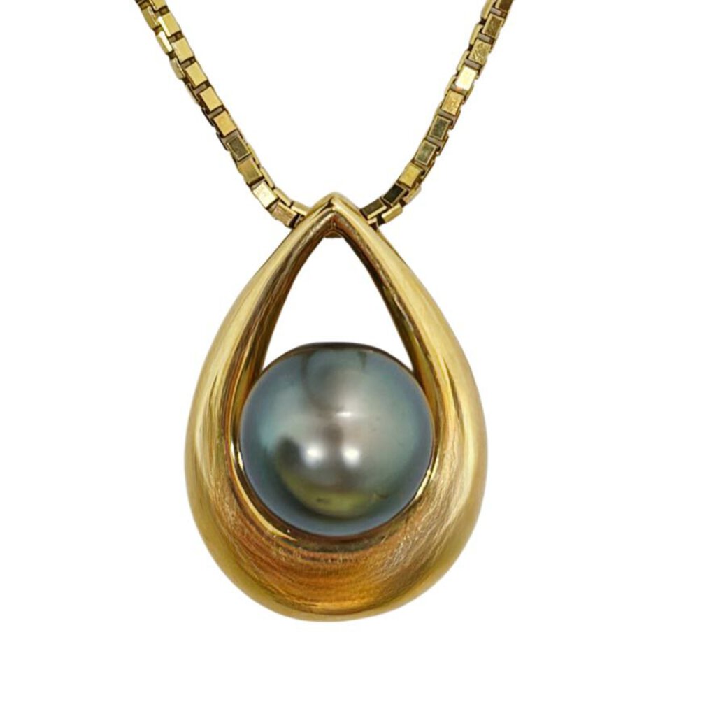 14Kt Gold Tahitian Pearl Pendant with Box Link Chain