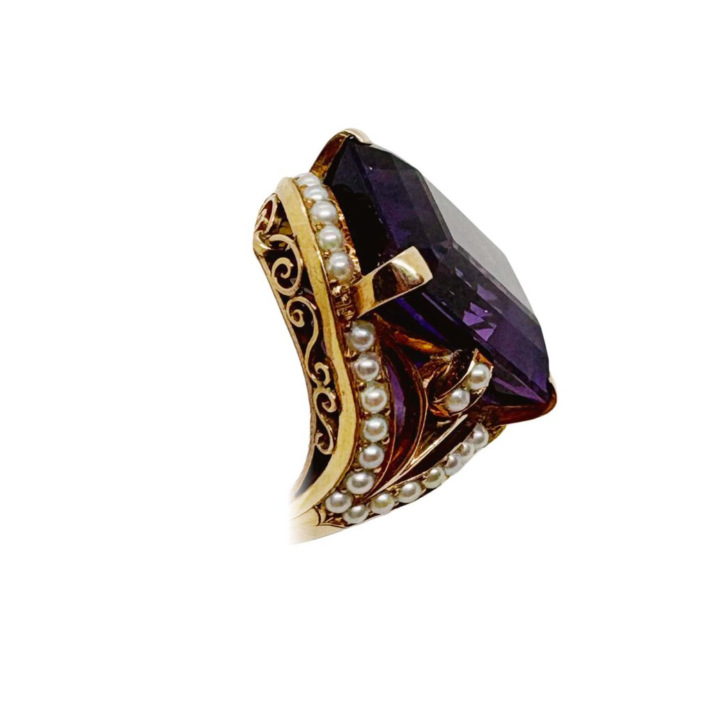 Amethyst & Pearl Ring in 14Kt Gold