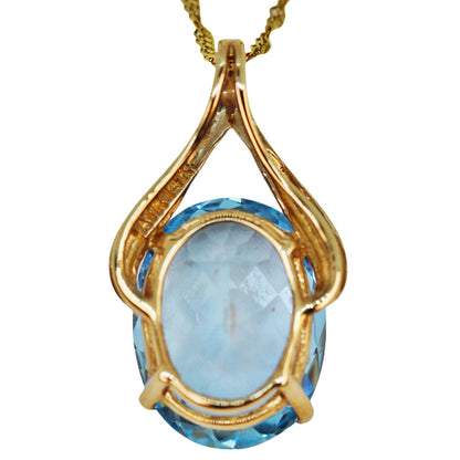 Blue Topaz Pendant Mounted in 14Kt Gold w. Milor Italy 14Kt Chain Necklace