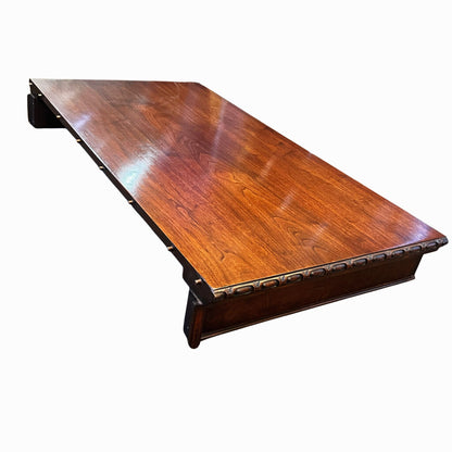 English Victorian Mahogany Dining Table with Screw Expander, circa 1870