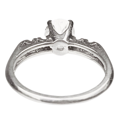 Solitaire Diamond Ring in 14Kt White Gold w. Diamond Shoulders