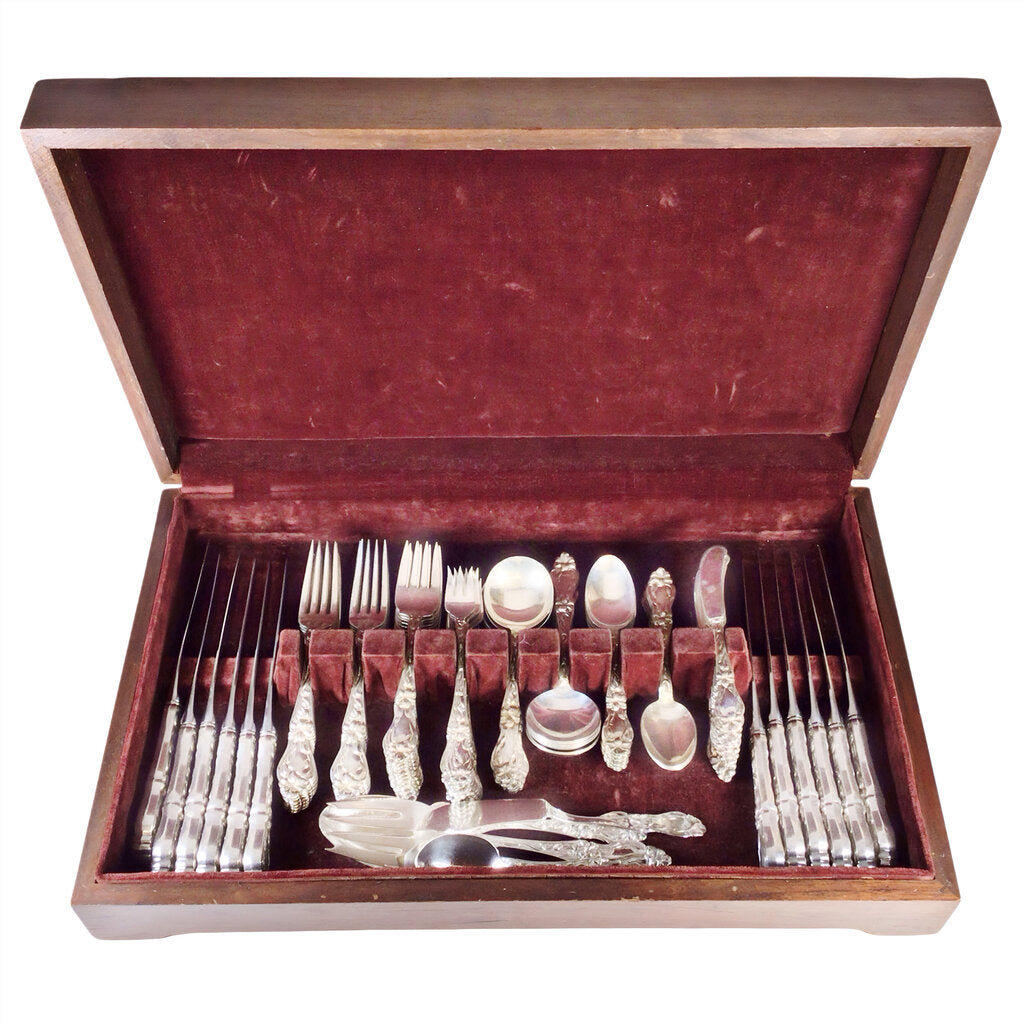 89pc. Frank Whiting "Lily" Sterling Flatware Service