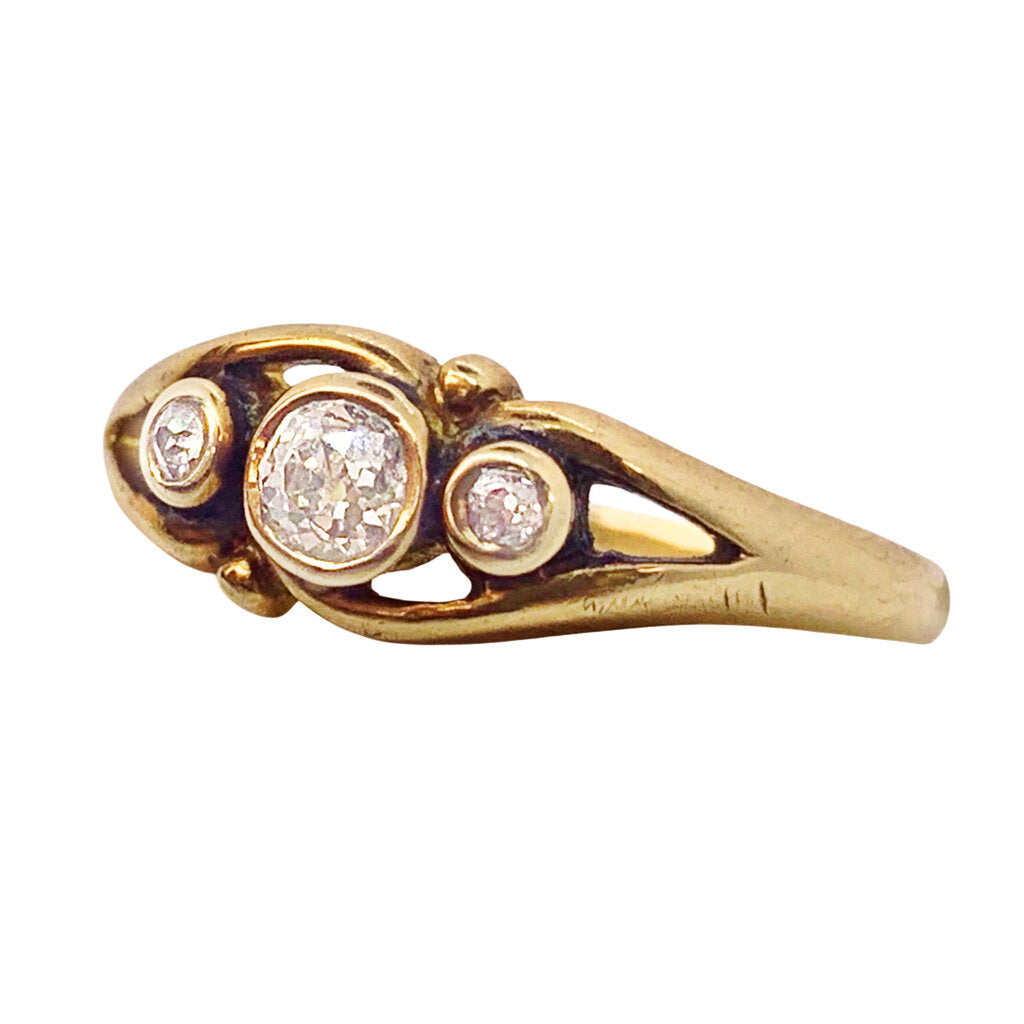 Antique Old Cut Diamond Ring in 14Kt Gold