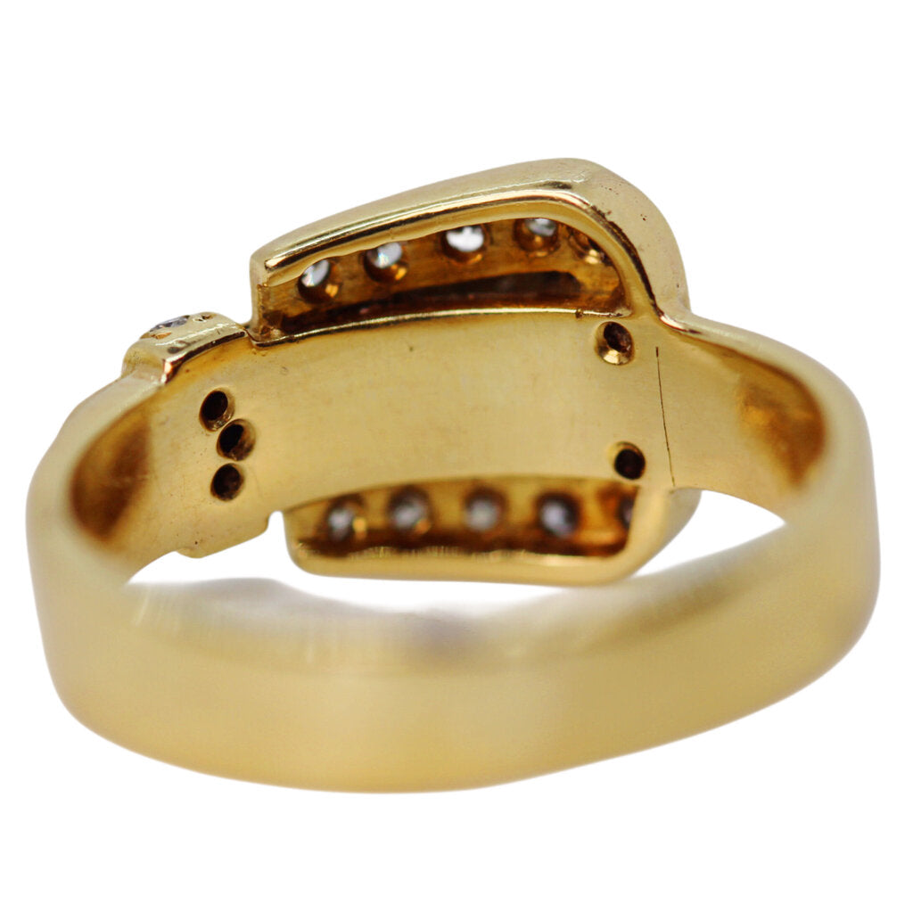 Diamond Buckle Ring in 18Kt Gold