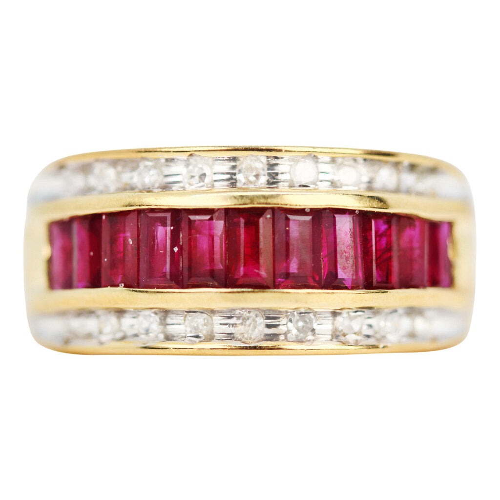 Calibre Cut Ruby & Round Cut Diamond Ring in 14Kt Gold