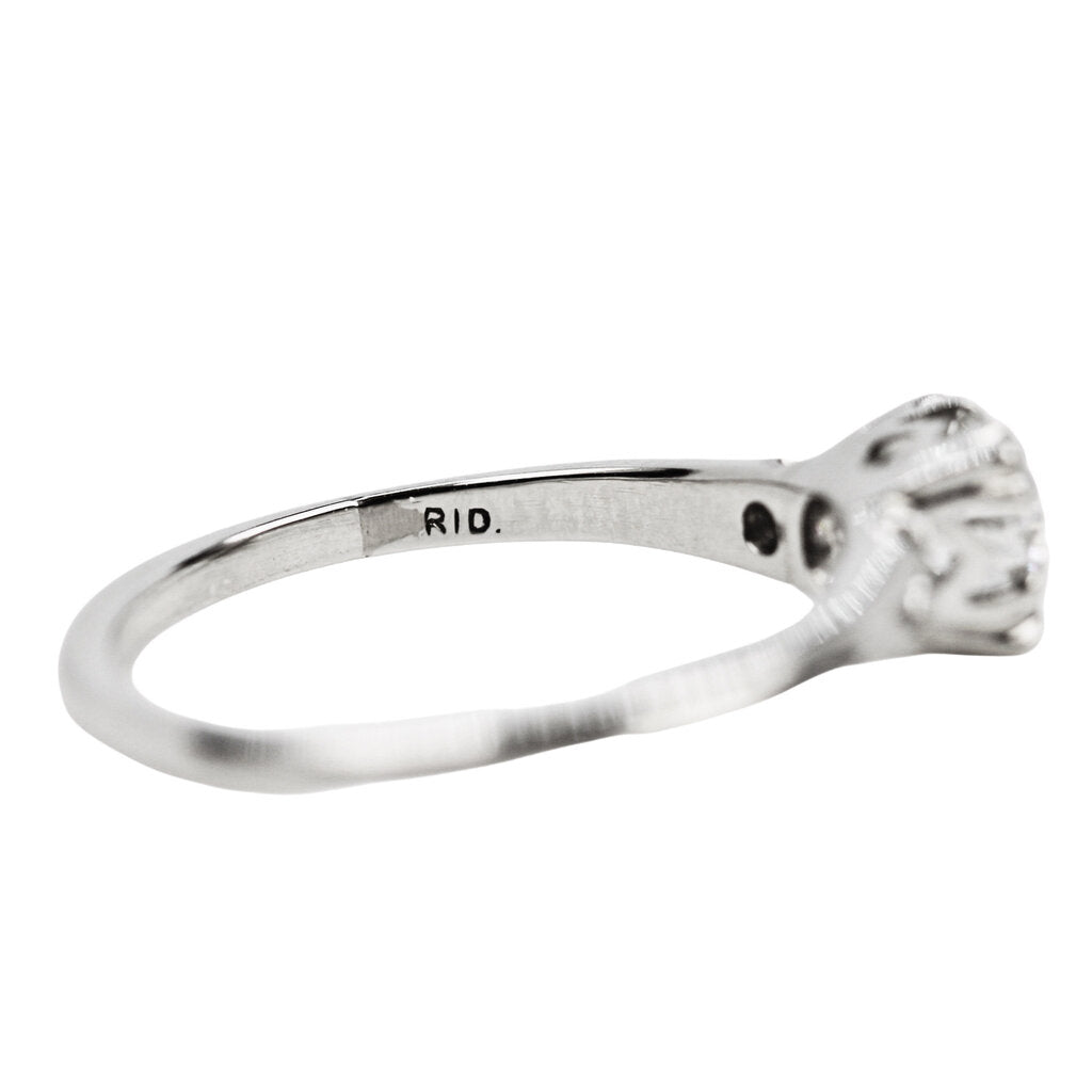 Diamond Ring Set w. 0.75 Carat Stone Mounted in Platinum w. Small Diamond Shoulders