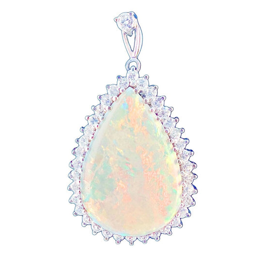 Diamond & Opal Pendant Set in 18Kt