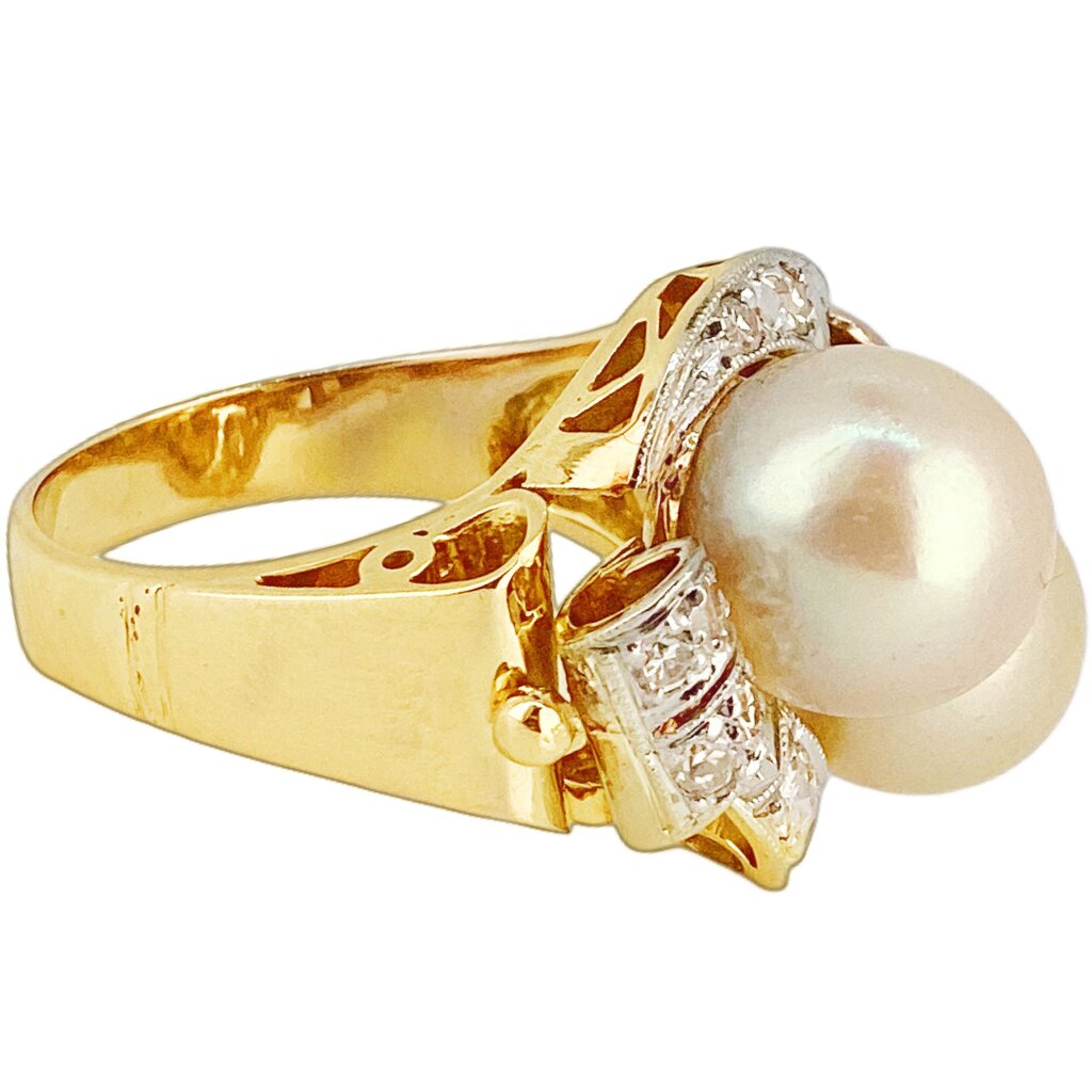18Kt Platinum Dimond & Pearl Ring