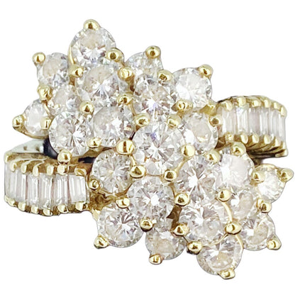 18Kt Gold & Diamond Cluster Ring (Tested)