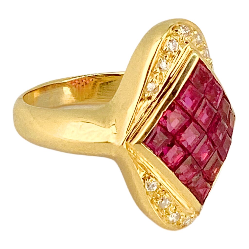 18kt Invisible Set Diamond and Ruby Ring