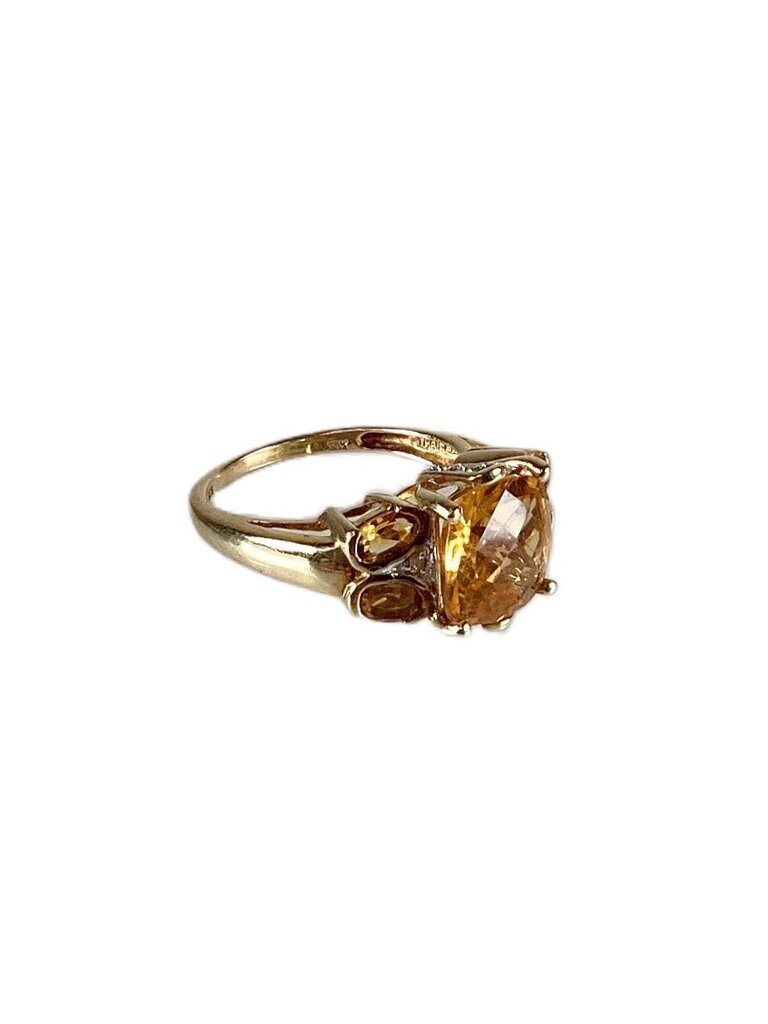 10Kt Gold & Citrine Ring