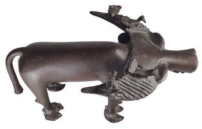 Bronze Water Buffalo w. Oxpecker Birds
