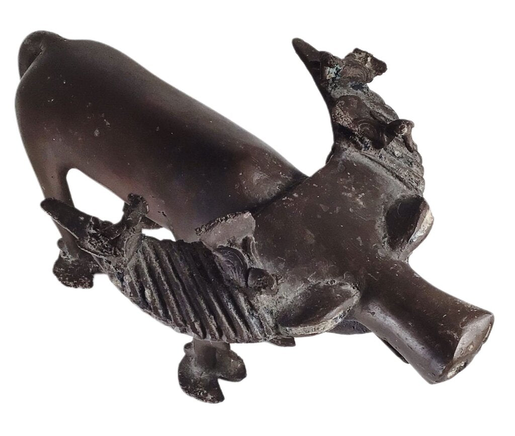 Bronze Water Buffalo w. Oxpecker Birds