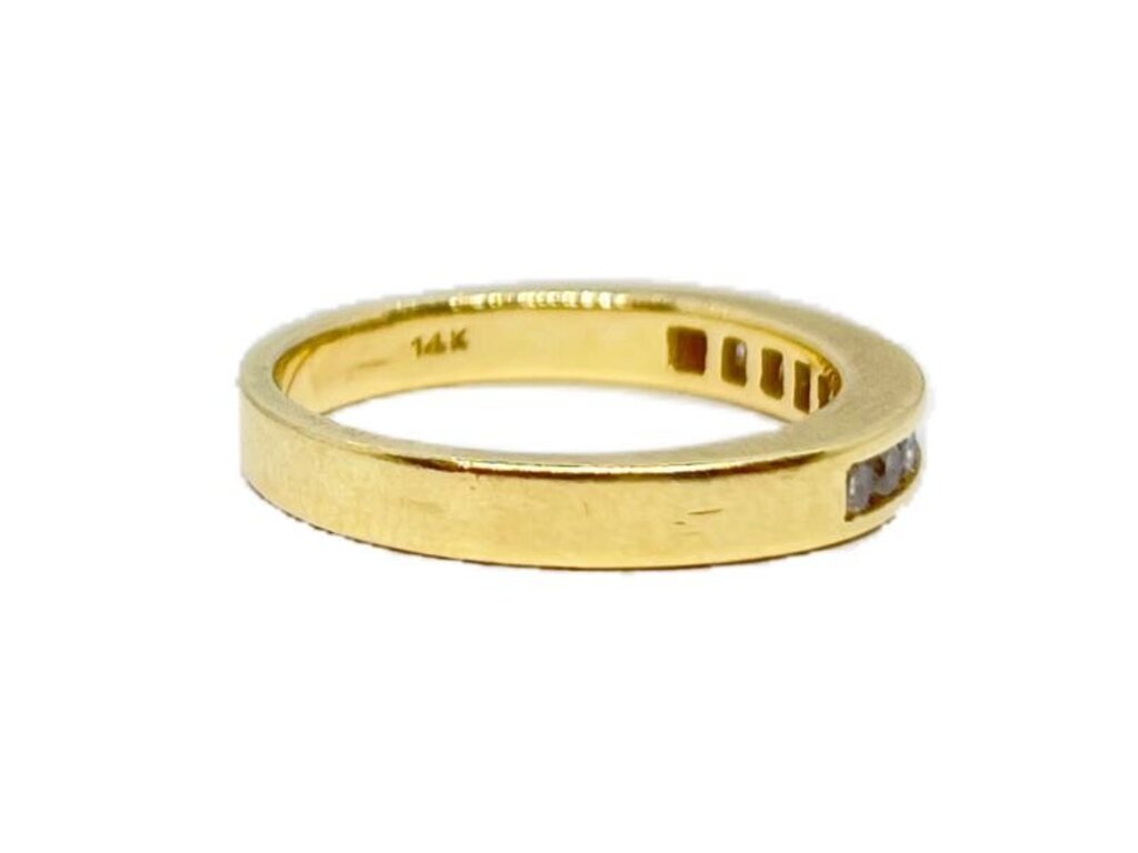14Kt Gold & Diamond Band