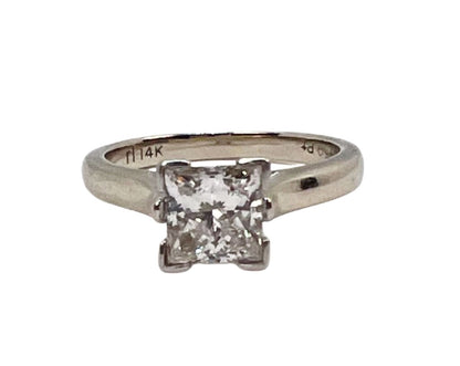 1.01ct Retangular Modified Brilliant Diamond set in 14kt White Gold & 950 Platinum
