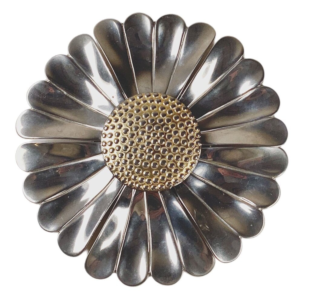 Mid Century Modern Flower Ashtray made in Chromed Metal with Removable Petals