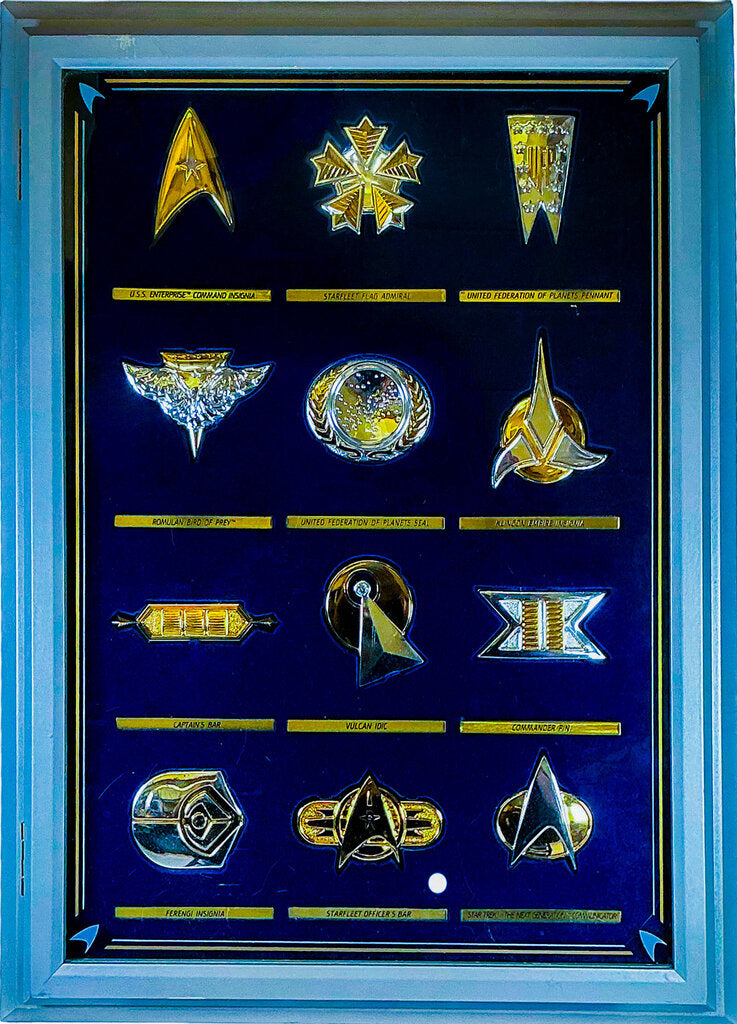 Star Trek Sterling Badges Set/12 - Opportunity Shop DC