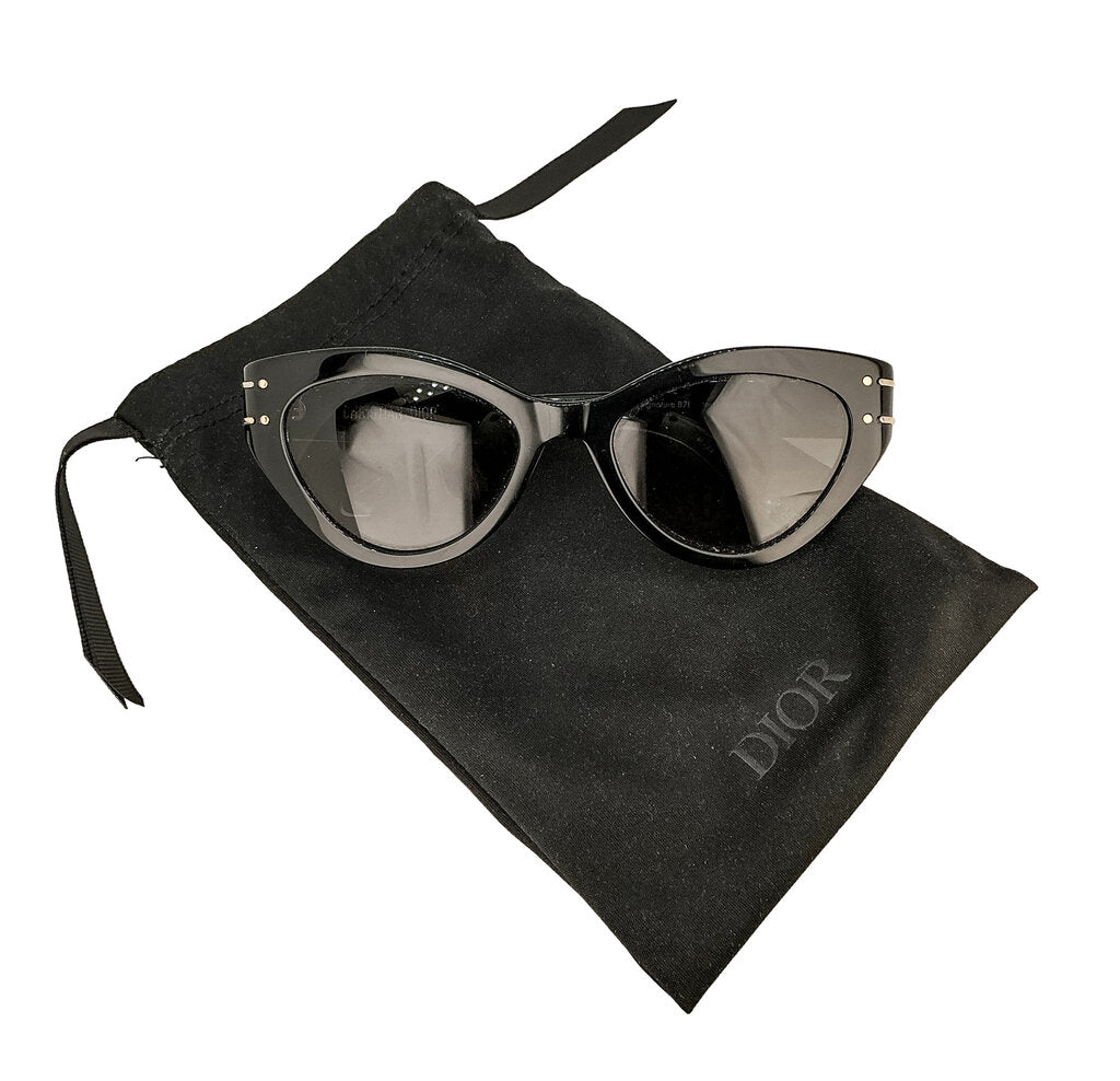 Dior Signature B71 Black Cat Eye Sunglasses (orig. $600)