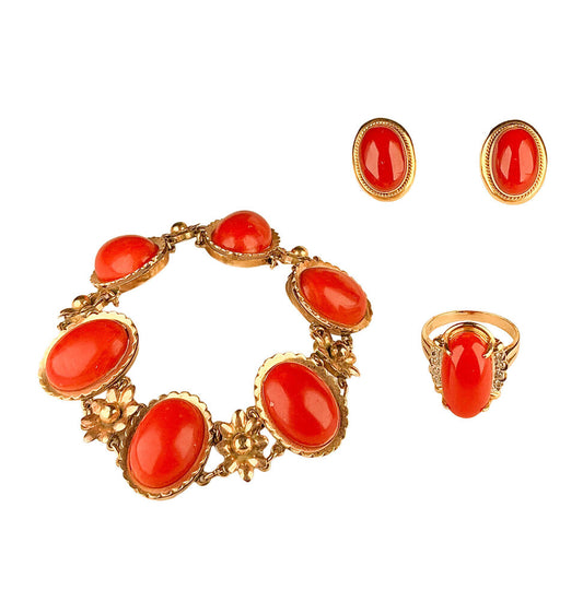 14K Gold & Coral Cabochon Suite w Bracelet, Ring & Earring