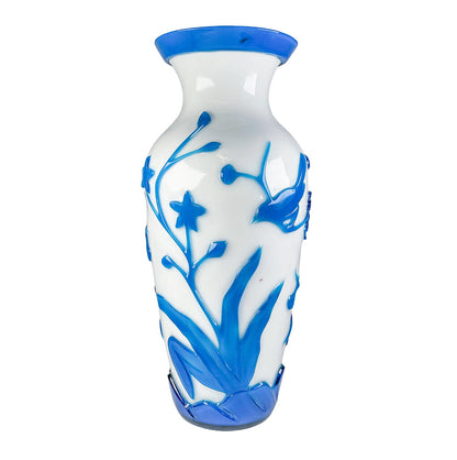 Peking Glass Vase w. Blue Overlay