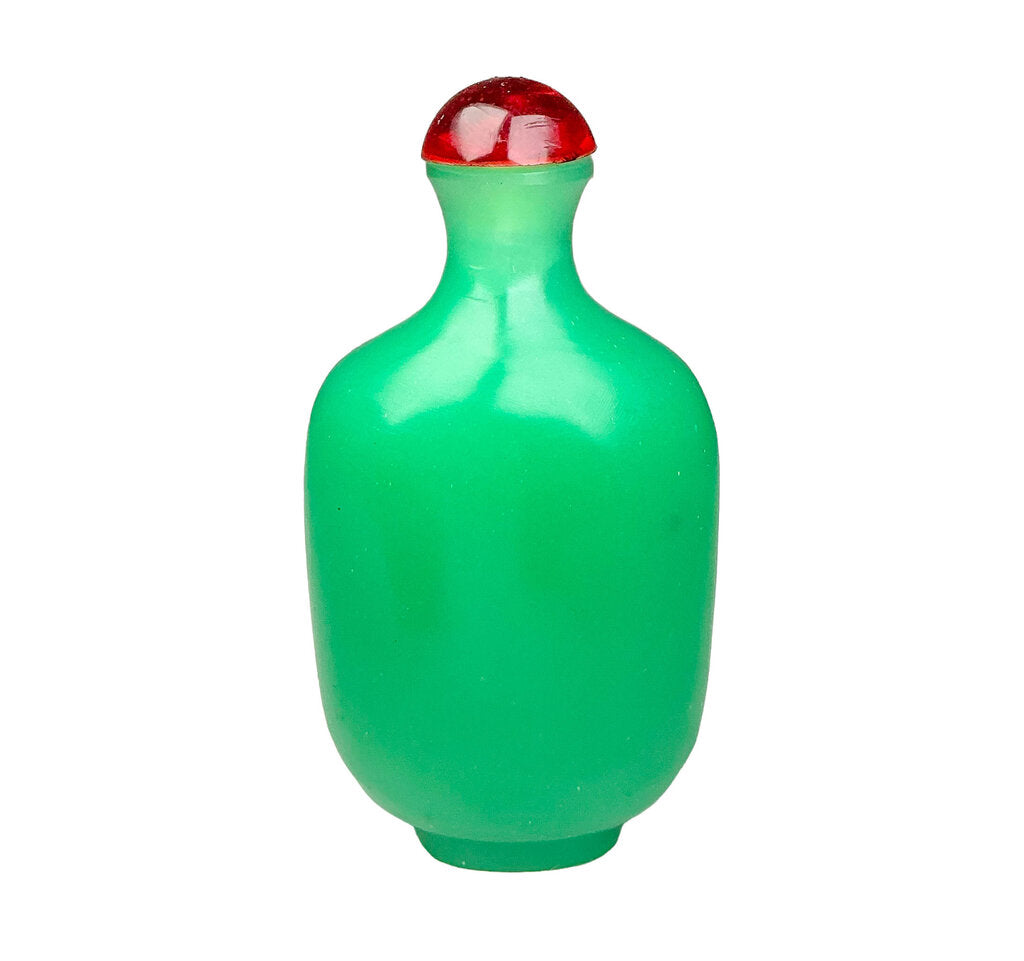 Apple Green Peking Glass Snuff Bottle