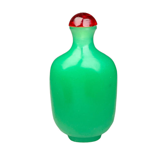Apple Green Peking Glass Snuff Bottle