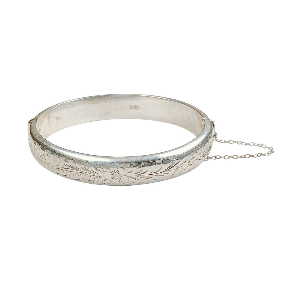 Vintage Silver Hinged Bracelet w. Engraving